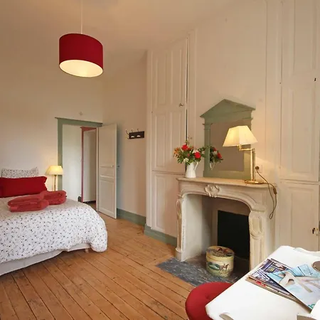 Chateau Elegant Avec Grand Parc, Animaux, Cheminee, Jeux, Et Confort Dans Le Perche - Fr-1-497-102 Holiday home Bellavilliers