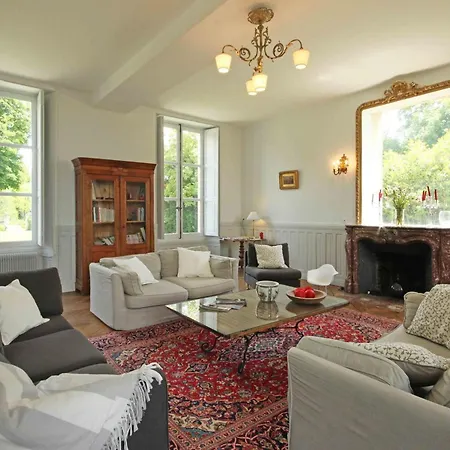 Holiday home Vivez Le Charme Du Chateau Avec Wifi A - Fr-1-497-102 Bellavilliers