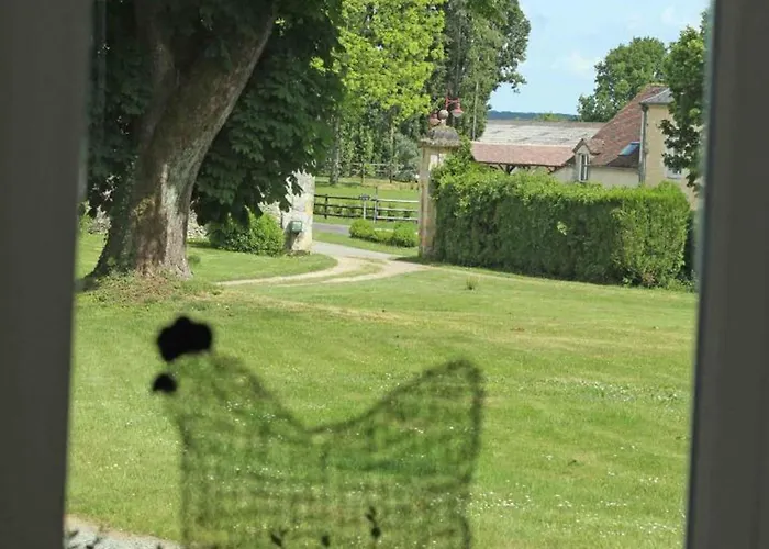 Hébergement de vacances Vivez Le Charme Du Château Avec Wifi à - Fr-1-497-102