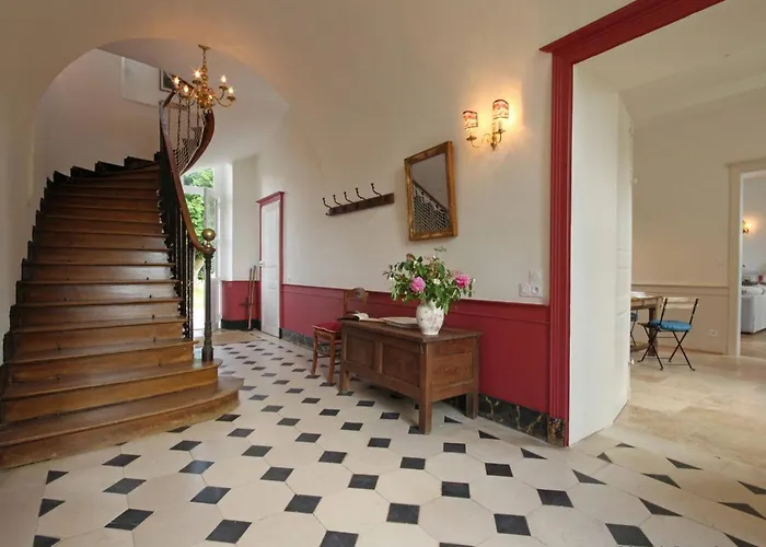 Vivez Le Charme Du Château Avec Wifi à - Fr-1-497-102 Hébergement de vacances